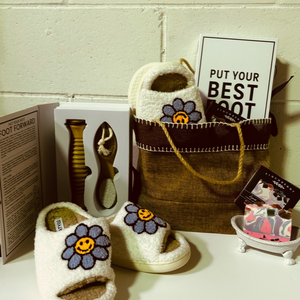 Best Foot Forward Gift Set